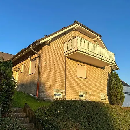 Bovenappartement In Winterberg Met Balkon En Uitzicht Over Het Bos Exterior photo